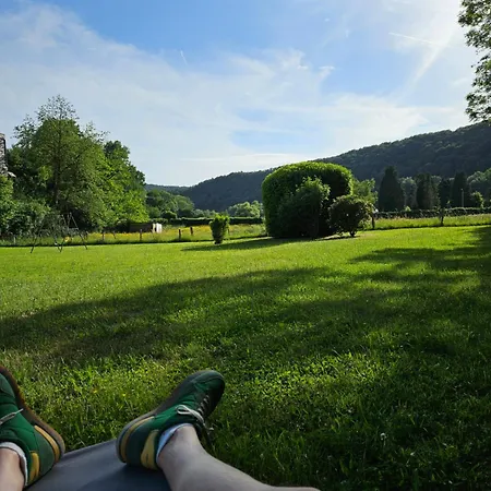 度假居 Le Lombry 艾韦